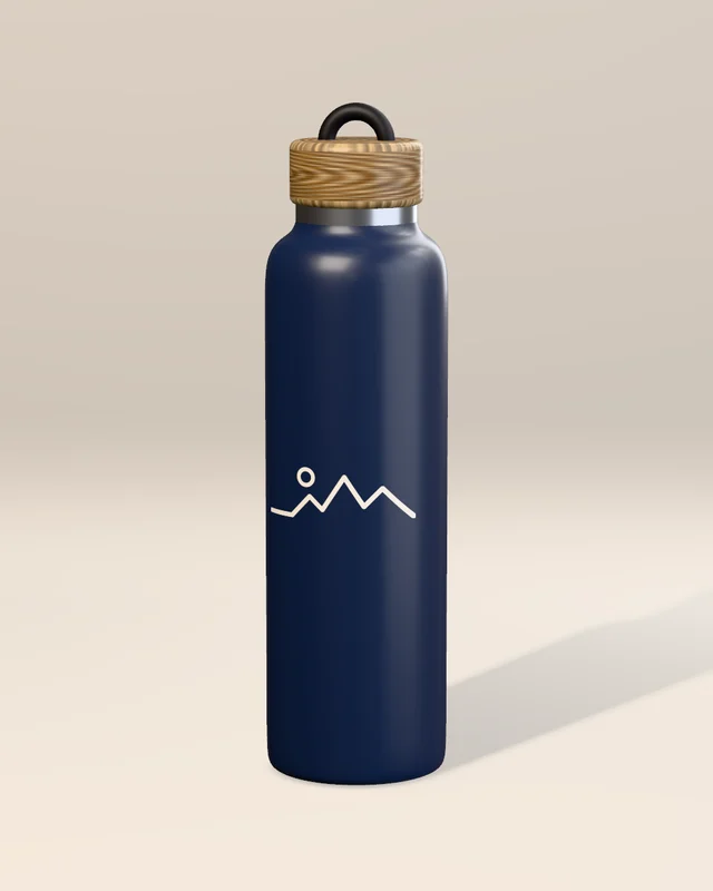 The same bottle in gloss navy